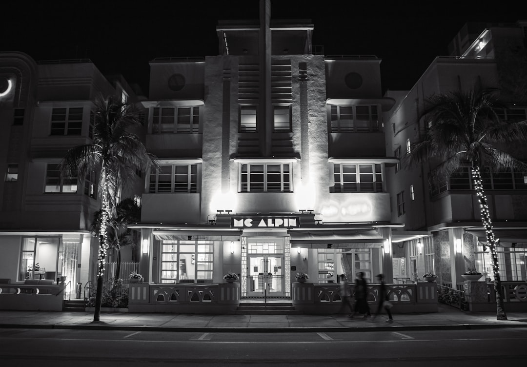 Coco gallery Naples wins Best of Florida award
